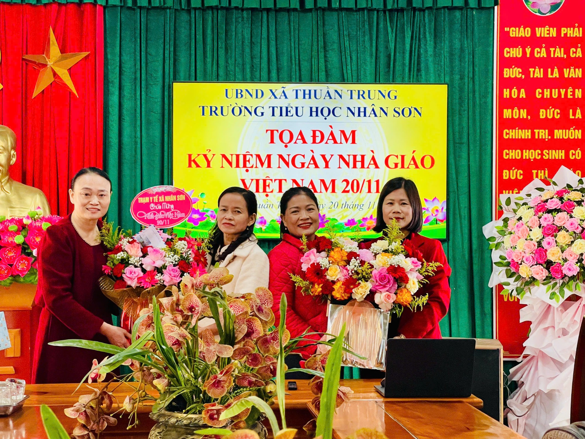 z7243293663755 55a7f7f87e2c8251453ad22c85c3dd81